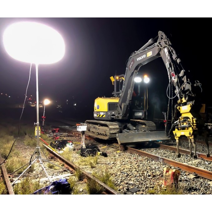 Balon de iluminare pentru situatii de urgenta 800W - 110.000 lumeni – 4,7 m inaltime